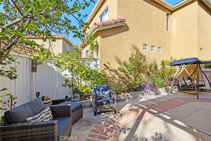 Property Photo:  19 Calle De Suenos  CA 92688 