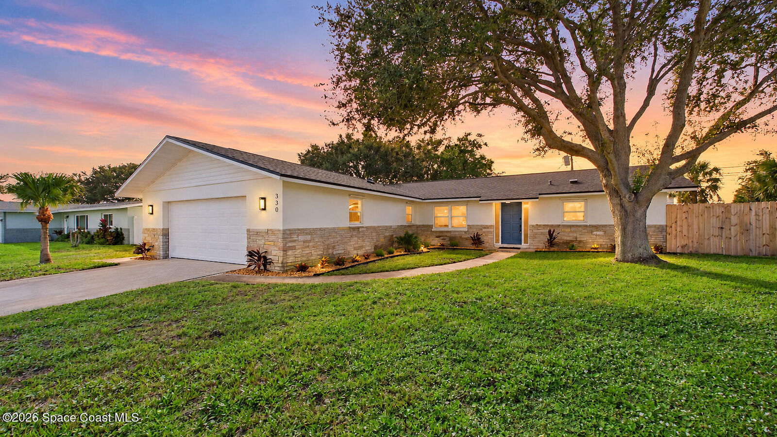 Property Photo: 330 Eutau Court FL 32937