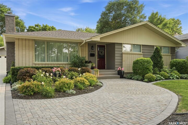 Property Photo:  139 Sunset Drive  SK S4S 2S1 