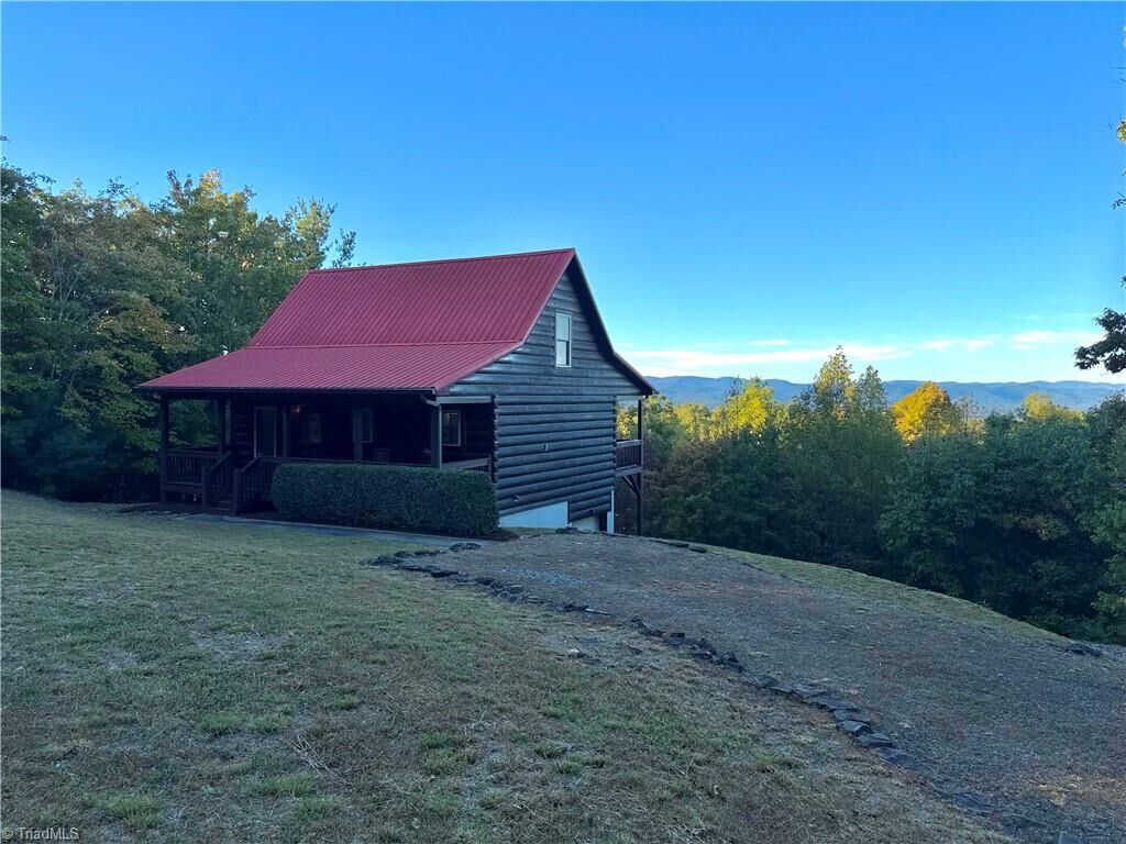 Property Photo:  196 Pisgah Lane  NC 28606 