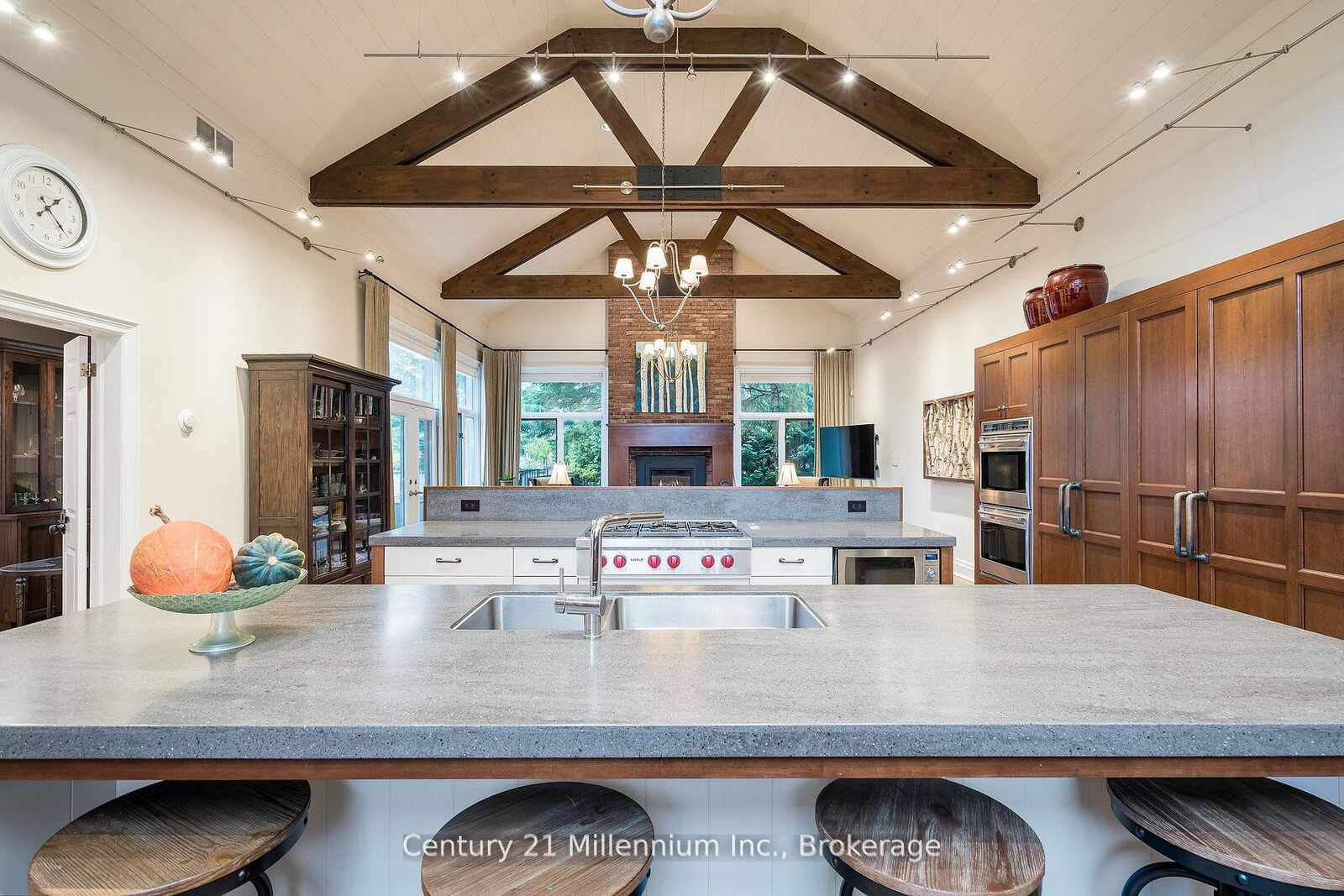 Property Photo:  160 Grand Cypress Lane  ON L9Y 0K8 