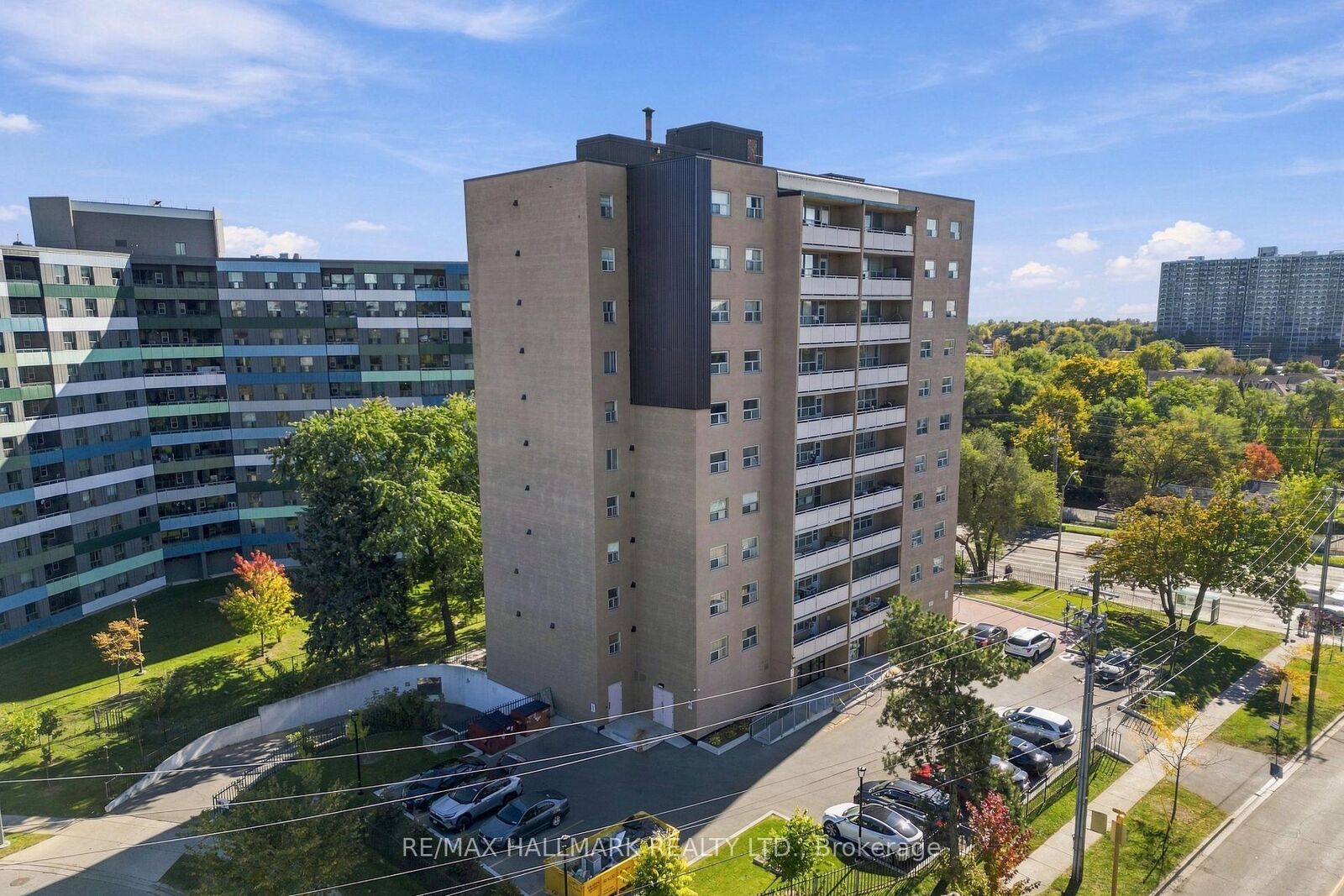 Property Photo: 207 Galloway Road 704 ON M1E 4X3