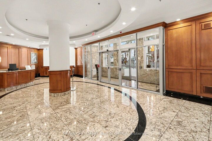 Photo de la propriété:  242 Rideau Street 201  ON K1N 0B7 
