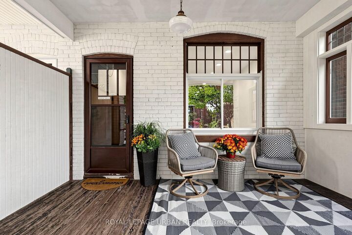 Property Photo:  74 East Lynn Avenue  ON M4C 3X2 