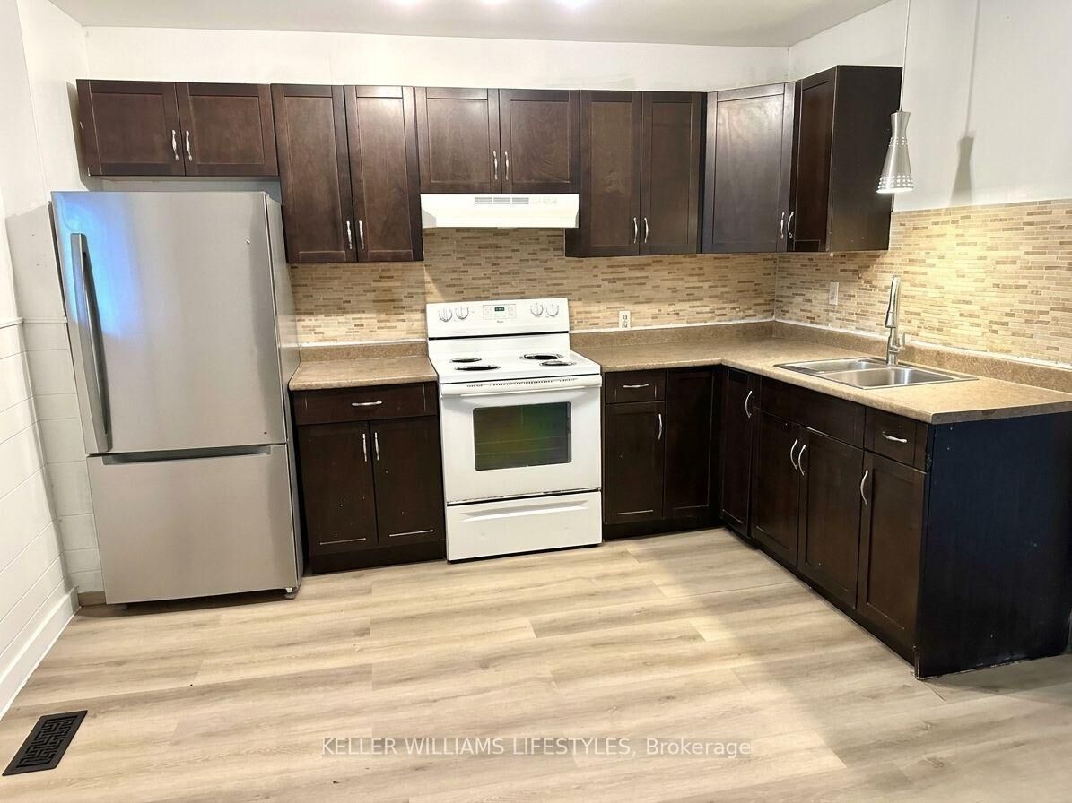 Property Photo: 491 Charlotte Street ON N5W 4A5