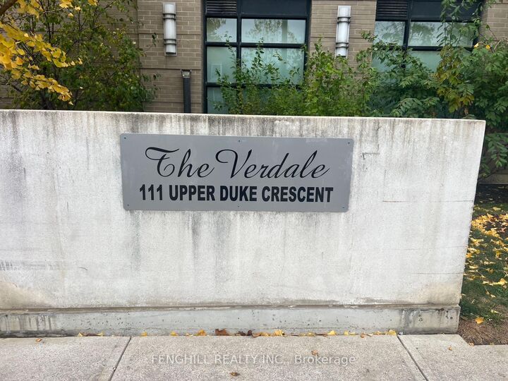 Property Photo:  111 Upper Duke Crescent 911  ON L6G 0C8 