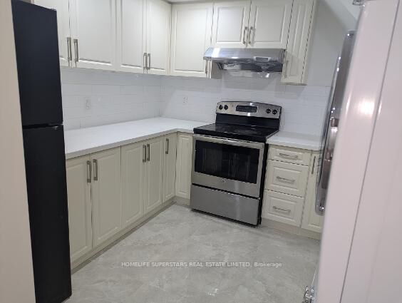 Property Photo:  26 Glenmore Crescent Basement Apartment  ON L6S 1H8 