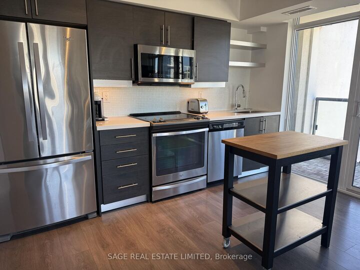Property Photo:  400 Adelaide Street E 2212  ON M5A 4S3 