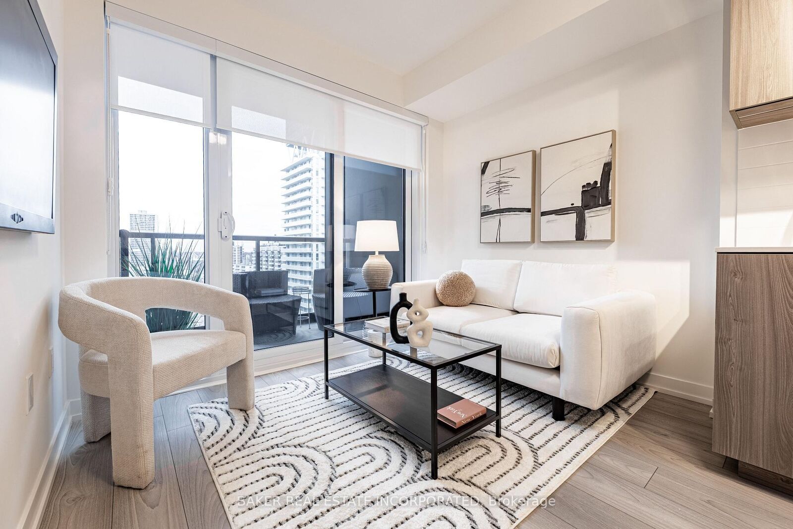 Property Photo:  223 Redpath Avenue 1607  ON M4P 0E8 