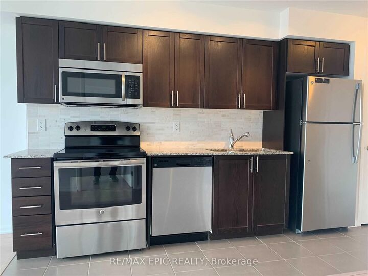 Property Photo:  830 Lawrence Avenue W 1708  ON M6A 1C3 