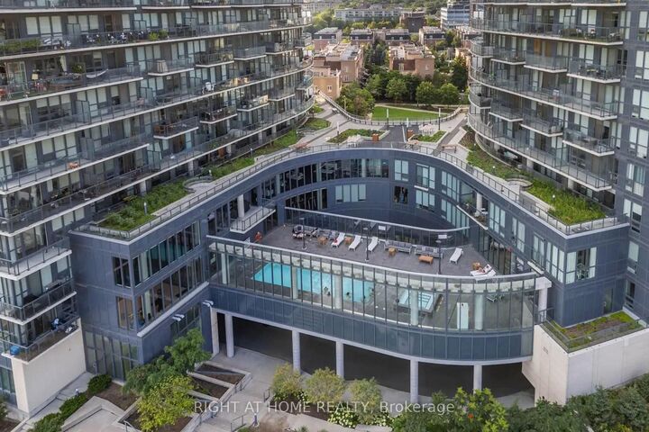 Property Photo: 51 East Liberty Street 314 ON M6K 3P8