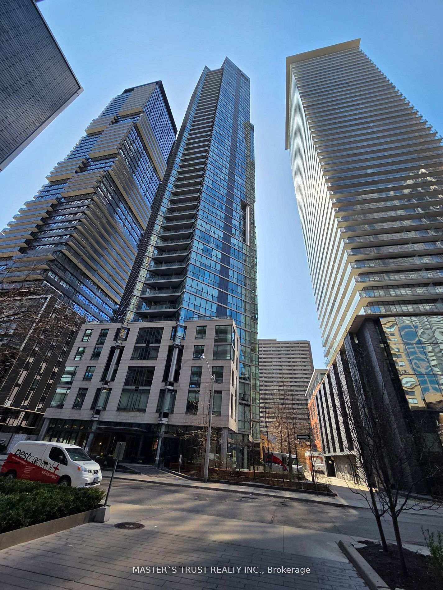 Property Photo:  45 Charles Street E 310  ON M4Y 0B8 