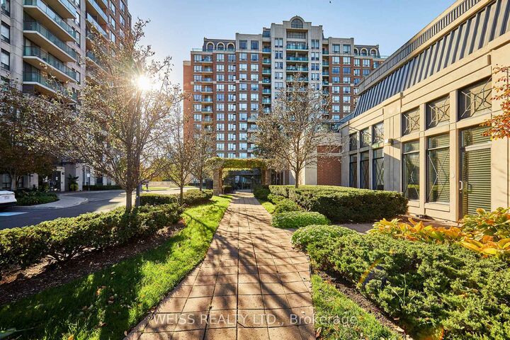 Property Photo:  330 Red Maple Road 205  ON L4C 0T6 