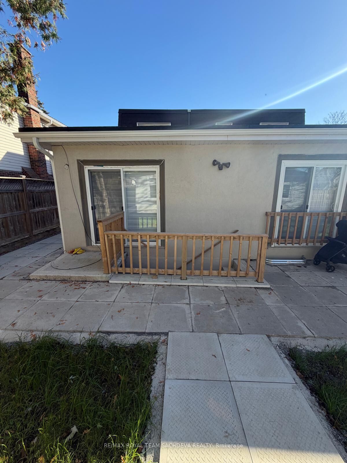Property Photo:  14 Fluellen Drive Lower  ON M1W 2B3 