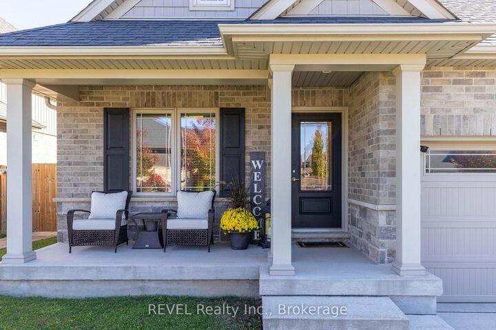 Property Photo:  20 Elliot Street  ON L2V 0E6 