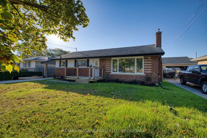 Property Photo:  6 Broadmore Avenue  ON L2M 6A5 