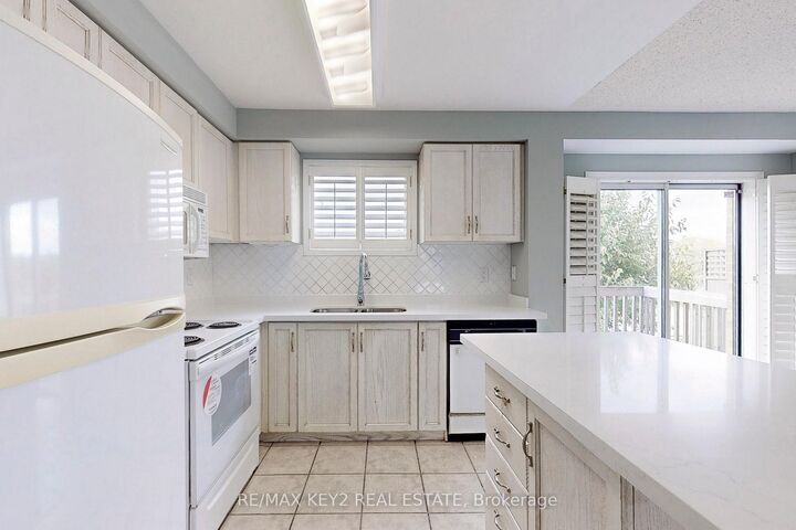 Property Photo:  139 Kelso Crescent  ON L6A 2K7 