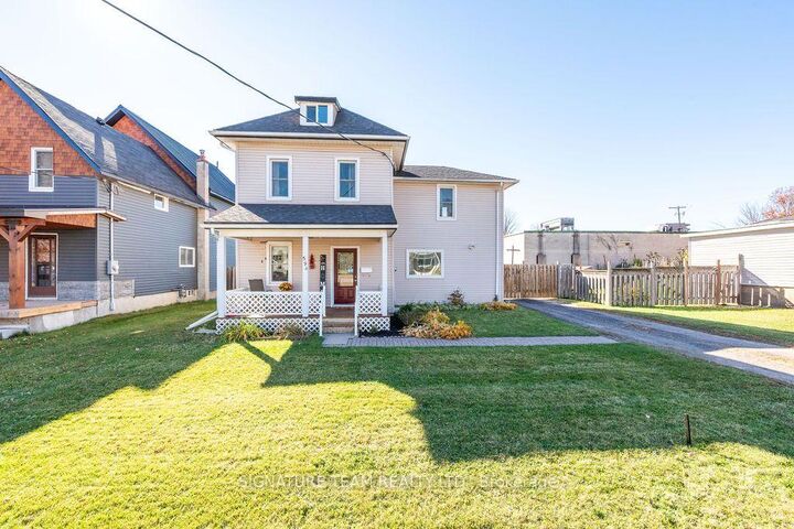 Property Photo:  594 Hamilton Street W  ON K8A 6P1 