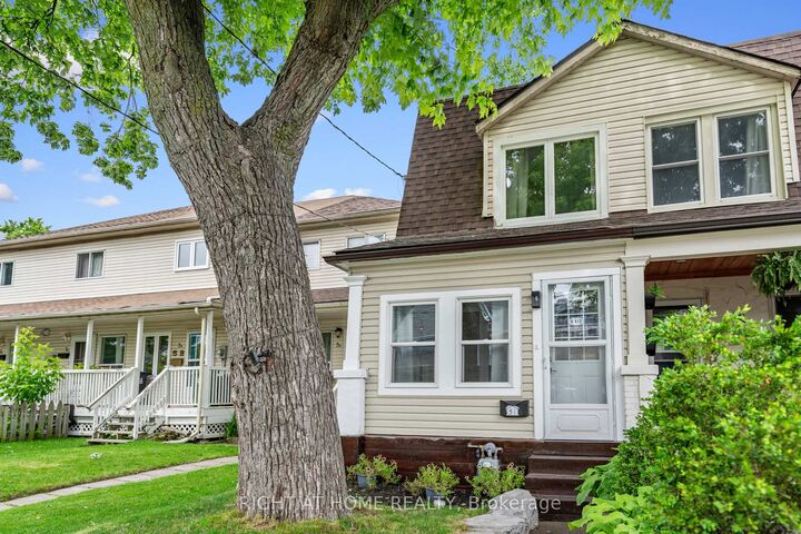 Property Photo:  5 1/2 Luttrell Avenue  ON M4C 5E2 