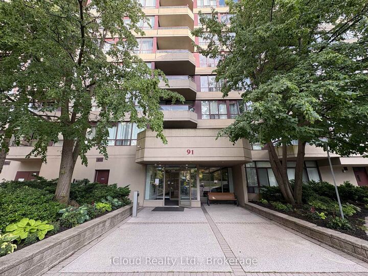 Property Photo:  91 Townsgate Drive 710  ON L4J 8E8 