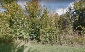 Property Photo:  215 Neshannock Trails Dr  PA 16105 