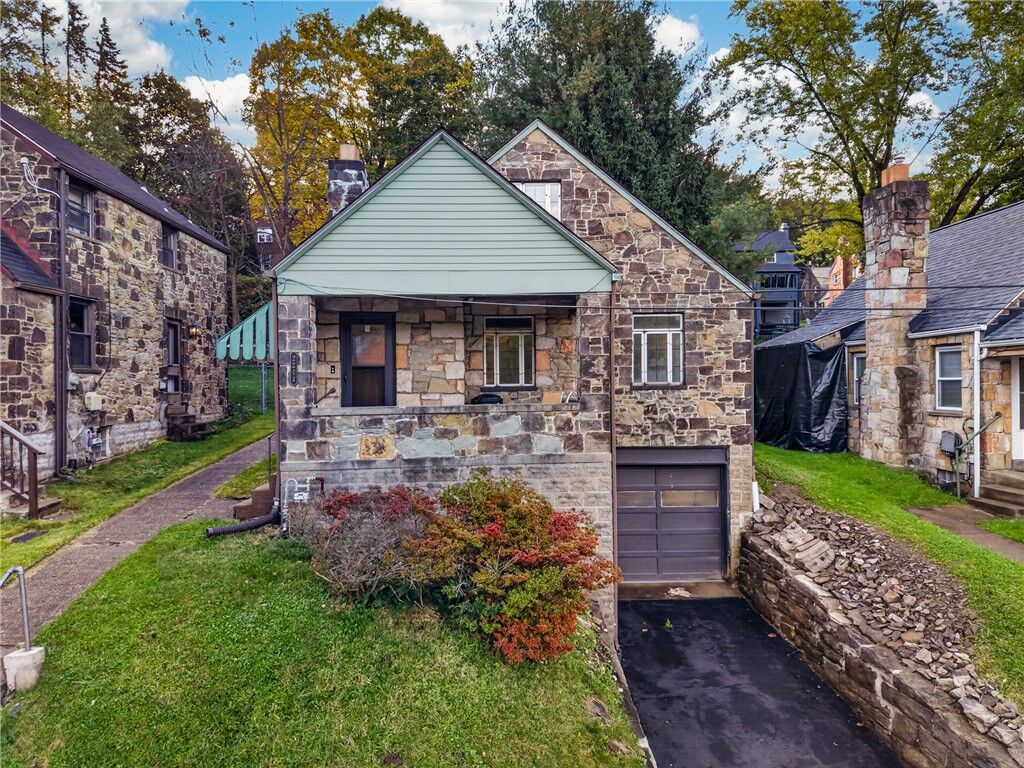 Property Photo:  2214 Laketon Rd  PA 15221 