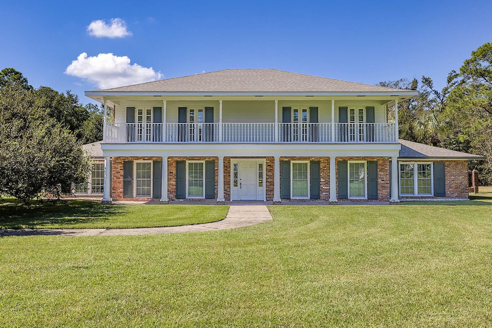 Property Photo:  3432 West Main Street  LA 70359 