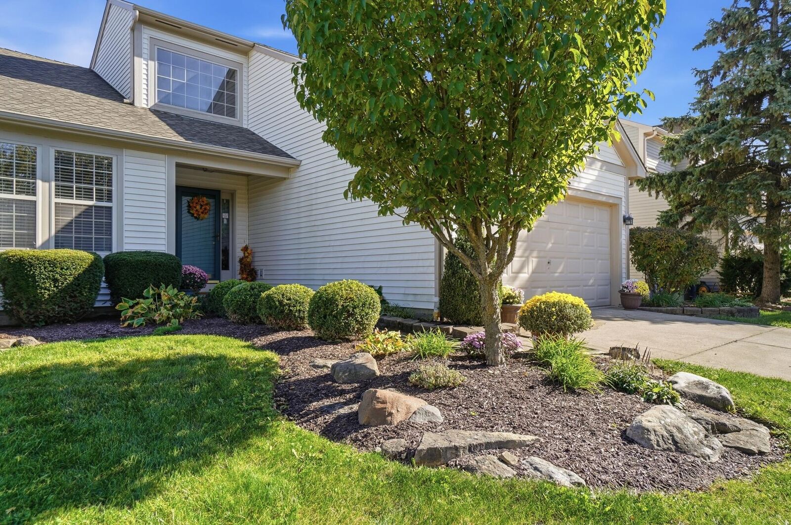 Property Photo:  956 Portlock Drive  OH 43228 