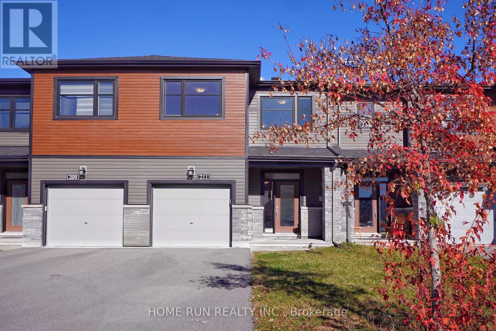 Property Photo:  211 Clonrush Way  ON K2T 0P7 
