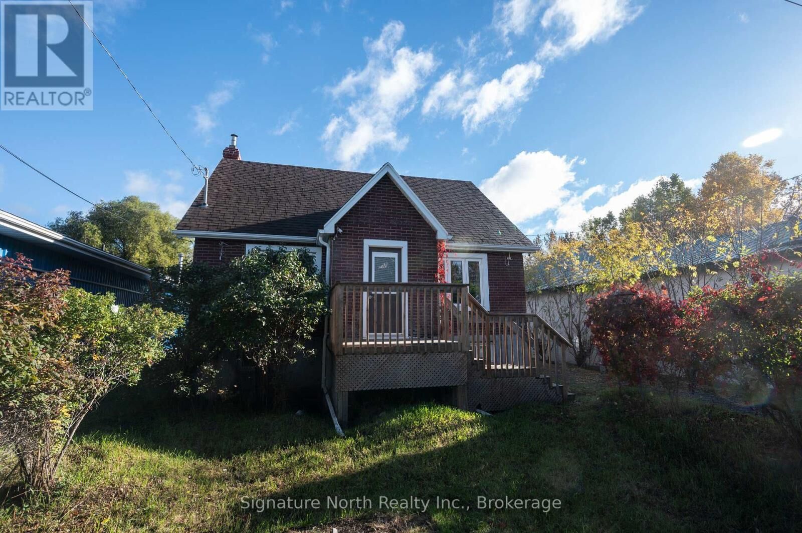 Property Photo:  174 Clarke Street  ON P7A 2L9 