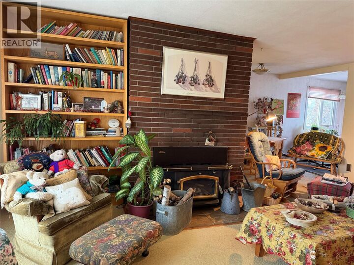 Property Photo:  932 111 Avenue  BC V1G 2X3 