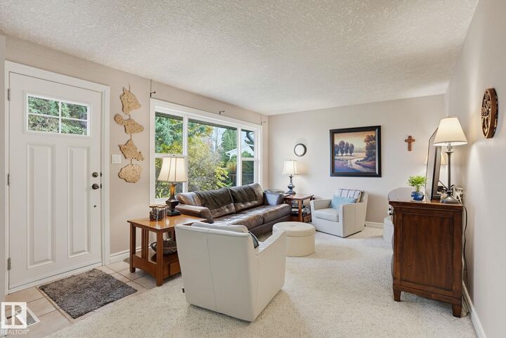 Property Photo: 10542 161 Street NW AB T5P 3J7
