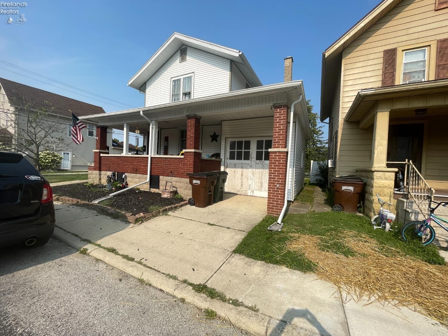 Property Photo: 25 Maple Street OH 44883
