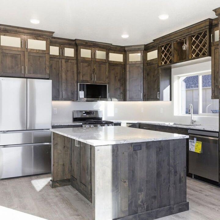 Property Photo:  