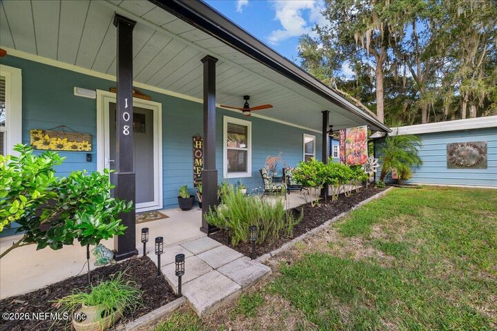 Property Photo:  108 Ingraham Drive  FL 32189 