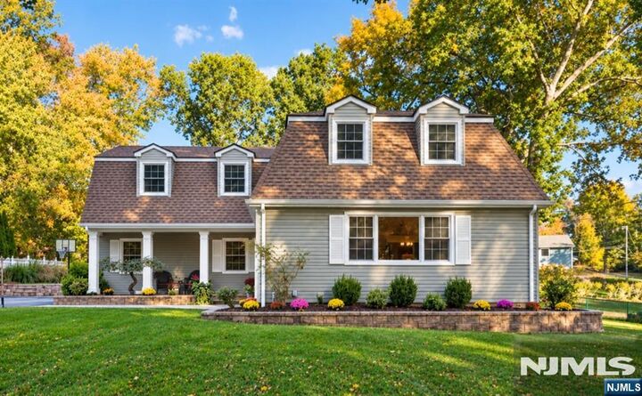 Property Photo:  48 Greenrale Avenue  NJ 07470 