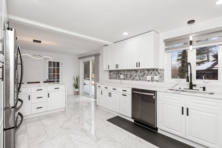 Property Photo:  120 Brattle St  MA 01606 
