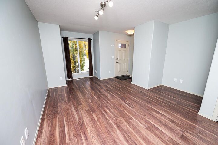Property Photo:  30 Carleton Avenue 1404  AB T4P 0M8 