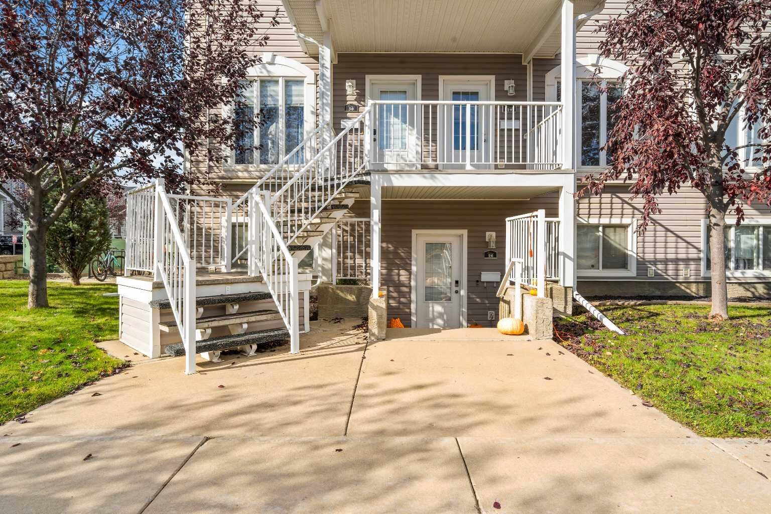 Property Photo:  28 Somerset Lane SE  AB T1B 0E5 