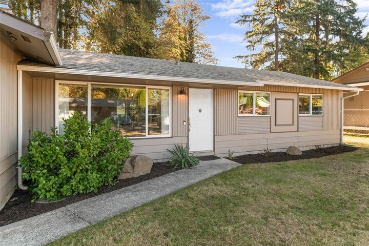 Property Photo:  4809  30th Court SE  WA 98503 