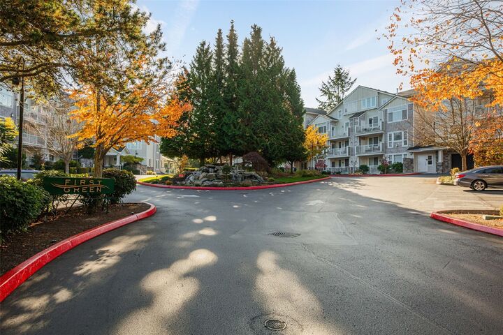 MLS#2594176: 5600 Harbour Pointe Blvd #2-107, Mukilteo, WA 98275