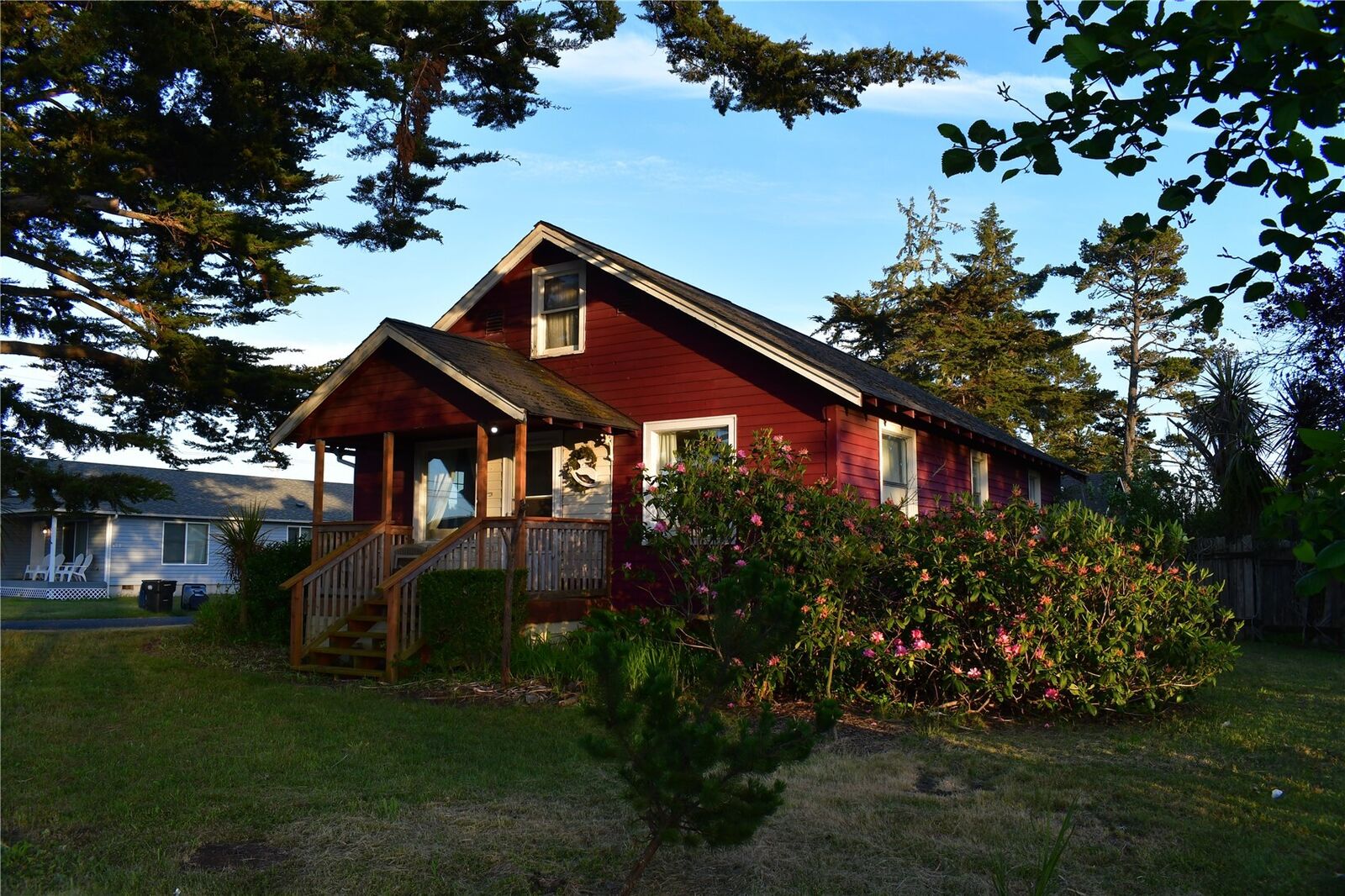 Property Photo: 203 W Ocean Ave WA 98595