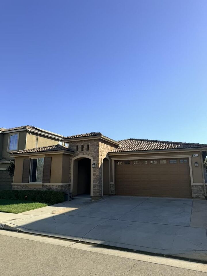 Property Photo:  3472 Hampton Way  CA 93619 