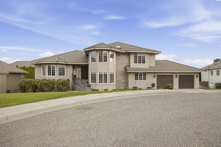 Property Photo: 3406 W 42nd Ave WA 99337