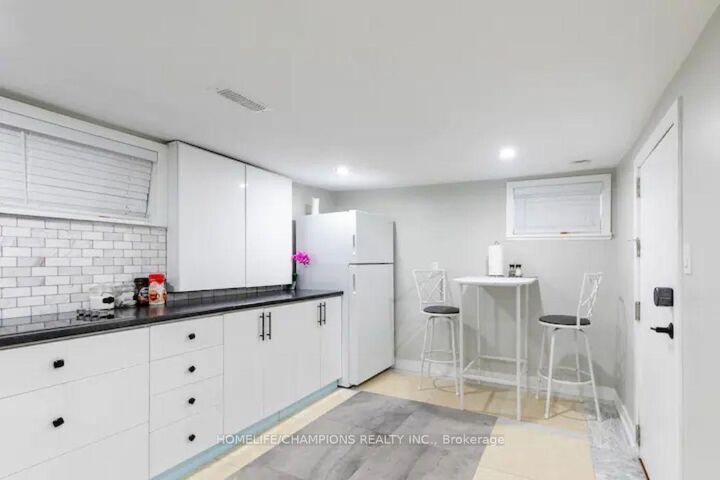 Property Photo:  112 Springhurst Avenue Bsmt  ON M6K 1C1 