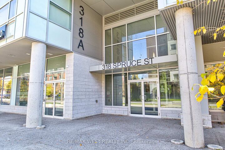 Property Photo:  318 Spruce Street 215  ON N2L 0E9 
