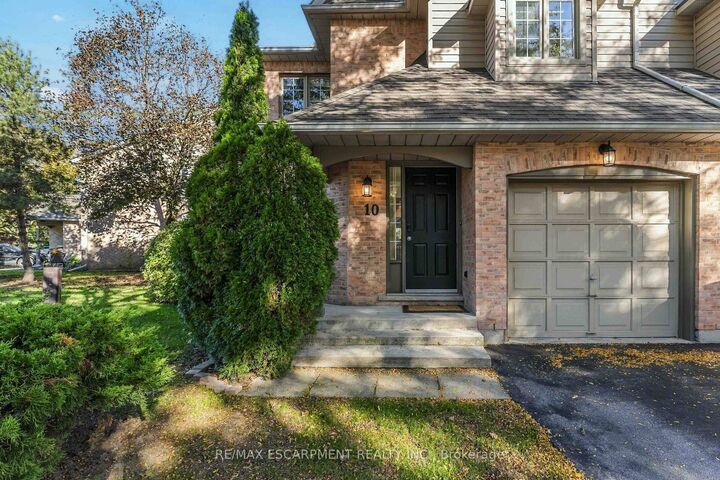 Property Photo:  320 Hamilton Drive 10  ON L9G 4W6 