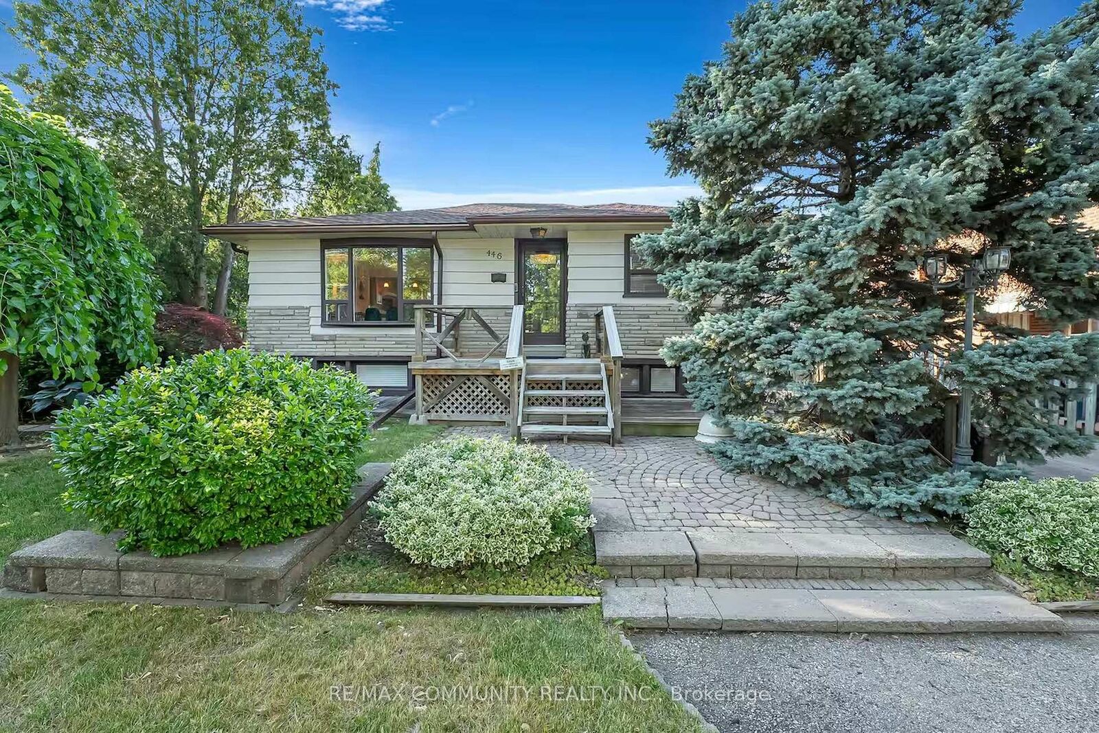 Property Photo:  446 Ruth Avenue  ON M2M 2J3 