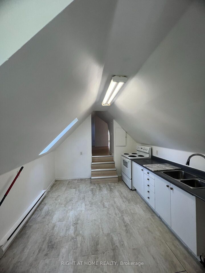 Property Photo:  169 Bayfield Street  ON L4M 3B4 