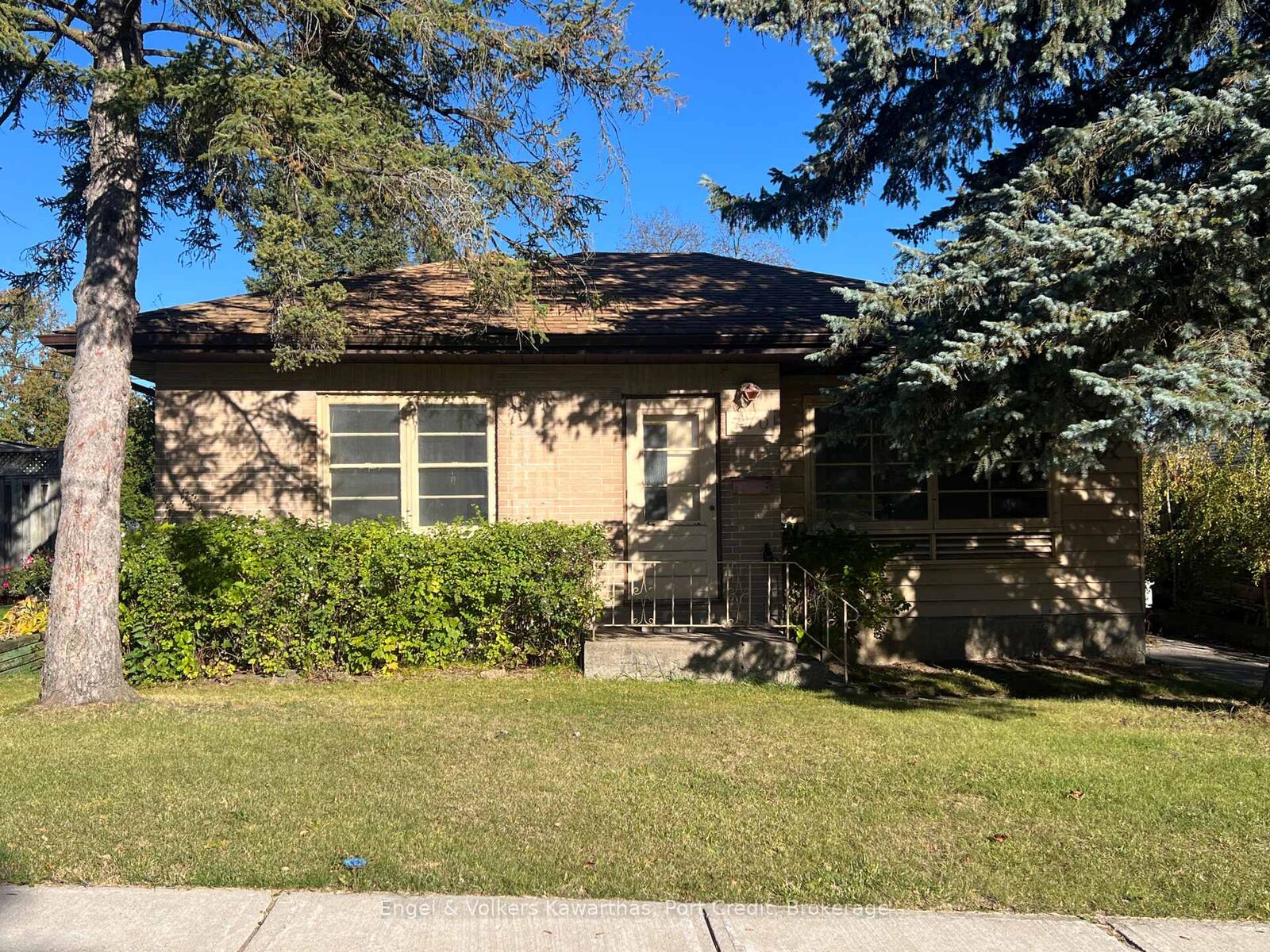 Property Photo:  770 Curtis Road  ON K9H 2E7 